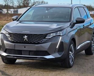 Peugeot Peugeot 5008 1,5 BlueHDi Allure Pack 7-Sitzer Gebrauchtwagen