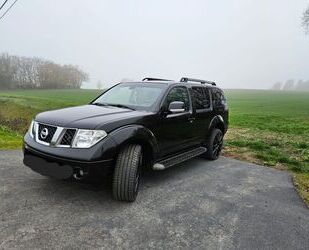 Nissan Nissan Pathfinder 2.5 dCi DPF LE LE Gebrauchtwagen