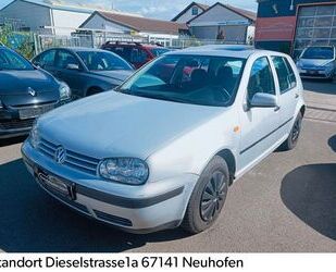 VW Volkswagen Golf 1.6 Auto /Autom./2.Hd/Schiebedach/ Gebrauchtwagen