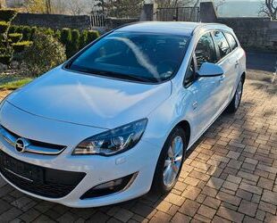 Opel Opel Astra Sports Tourer 2.0 CDTI Sport Sport Gebrauchtwagen