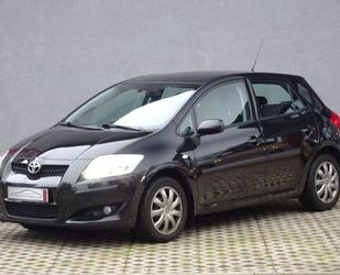 Toyota Toyota Auris 1,6 Automatik Executive/SitzHZG/PDC/L Gebrauchtwagen