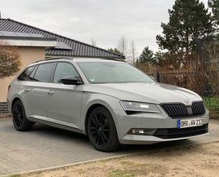 Skoda Skoda Superb 2.0 TDI DSG 4x4 SportLine Vollausstat Gebrauchtwagen