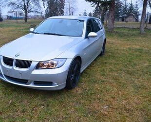 BMW BMW 325xi touring - xi touring - Xenon, Navi, Allr Gebrauchtwagen