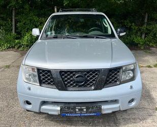 Nissan Nissan Pathfinder2.5 dCi LE,7-sitzer,Automatik,TÜV Gebrauchtwagen