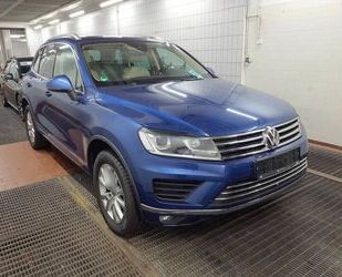 VW Volkswagen Touareg 3.0 TDI*LUFT*STAND-HZG*PANO*LED Gebrauchtwagen