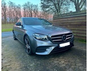 Mercedes-Benz Mercedes-Benz E 300 d Autom. AMG+PANO+DISTRON+MULT Gebrauchtwagen