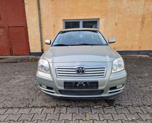 Toyota Toyota Avensis 2.0 D-4D Executive Lim. Gebrauchtwagen