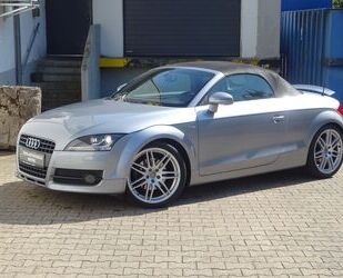 Audi Audi TT Coupe/Roadster 2.0 TFSI Roadster S Line Gebrauchtwagen