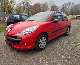 Peugeot Peugeot 206 + Basis*TÜV NEU*KLIMA*WENIG KM* Gebrauchtwagen