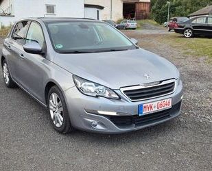 Peugeot Peugeot 308 1,6 Motor,Panorama(Watsapp Nr.+4917359 Gebrauchtwagen