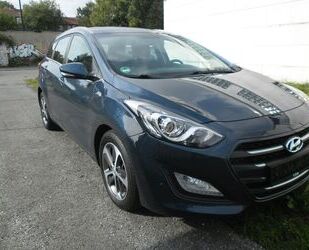 Hyundai Hyundai i30 1.6 CRDi 81kW Premium DCT Premium Gebrauchtwagen