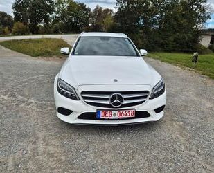 Mercedes-Benz Mercedes-Benz T-Modell C 300 T NAVI LED KLIMA AUTO Gebrauchtwagen