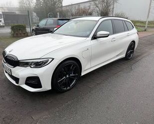 BMW BMW 330e Touring M Sport Automatic M Sport Gebrauchtwagen