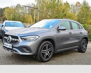 Mercedes-Benz Mercedes-Benz GLA 200 Progressiv Automatik LED Nav Gebrauchtwagen