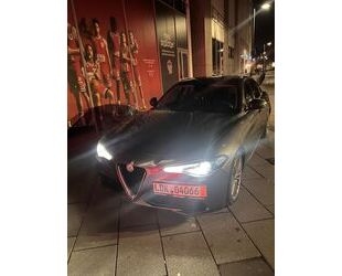 Alfa Romeo Alfa Romeo Giulia 2.2 Diesel 16V 140 kW AT8 Super Gebrauchtwagen