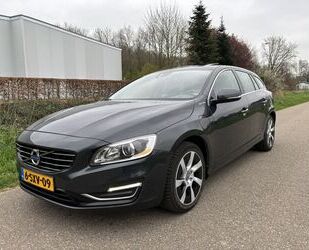 Volvo Volvo V60 2.4 D6 AWD Plug-In Hybrid Summum / autom Gebrauchtwagen