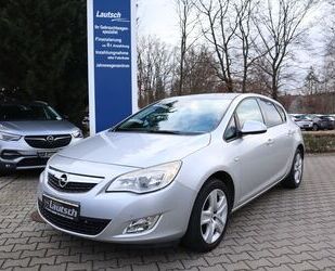 Opel Opel Astra J 5trg. 1.4 D-Edition Klima/SHZ/PDC/CD4 Gebrauchtwagen