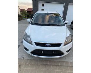 Ford Ford Focus 1,8 Style Gebrauchtwagen