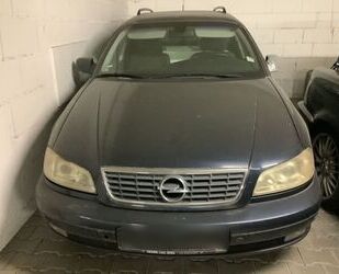 Opel Opel Omega Caravan 2.5 DTI Gebrauchtwagen