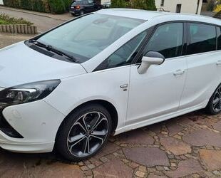 Opel Opel Zafira Tourer 2.0 BiTurbo CDTI ecoFLEX INNOV. Gebrauchtwagen