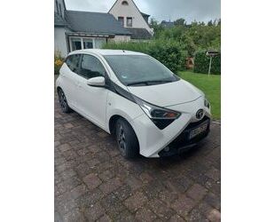 Toyota Toyota Aygo (X) 1,0-l-VVT-i x x Gebrauchtwagen