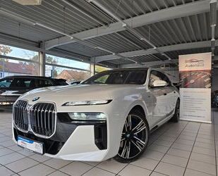 BMW BMW 740d Lim xDrive M Sport Sky Lounge B&W Sound Gebrauchtwagen