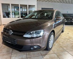 VW Volkswagen Jetta VI Comfortline*NAVI*SHZ*MEDIA*R-L Gebrauchtwagen