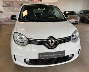 Renault Renault Twingo Techno Electric*NAVI*LEDER*SHZ*R-KA Gebrauchtwagen