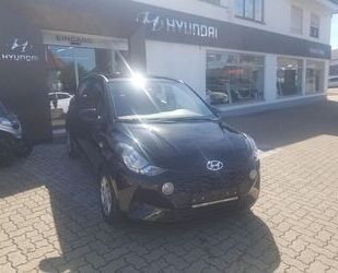 Hyundai Hyundai i10 1.0 Select mit Allwetter-Reifen Gebrauchtwagen