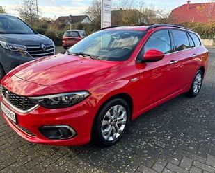 Fiat Fiat Tipo 1.4 T-Jet Lounge Navi/SHZ/Parkkamera Gebrauchtwagen