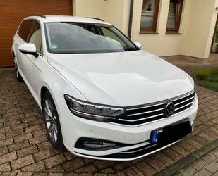 VW Volkswagen Passat Variant 2.0 TDI SCR DSG Business Gebrauchtwagen