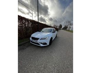 Seat Seat Leon 2.0 TSI St&S ST CUPRA 300 DSG 4Drive CU. Gebrauchtwagen