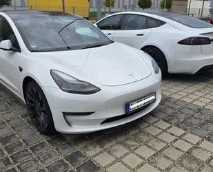 Tesla Tesla Model 3 RWD DE - Lim4 RWD 60 kWh, 239 KW Gebrauchtwagen