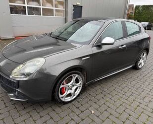 Alfa Romeo Alfa Romeo Giulietta Turismo Leder Klima Navi Pano Gebrauchtwagen