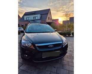 Ford Ford Focus II Turnier 1,6 / 2011 Gebrauchtwagen