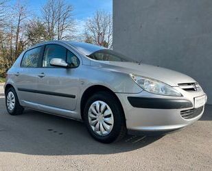 Peugeot Peugeot 307 1.6 PREMIUM,KLIMAAUTOMATIK,CD,NUR 6600 Gebrauchtwagen