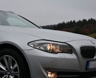 BMW BMW 520d Touring Scheckheftgepflegt Nav Leder Pan Gebrauchtwagen