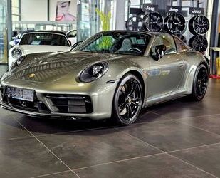 Porsche Porsche 992 911 Targa 4 GTS 3.0 Allrad Cabrio Gebrauchtwagen