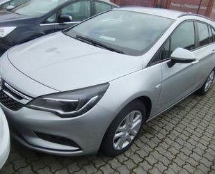 Opel Opel Astra 1.6CDTI Edition Navi Euro 6 AHK 1.Hand Gebrauchtwagen