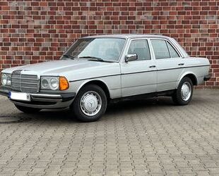 Mercedes-Benz Mercedes-Benz Klassiker W123 - 230 E mit H-Kennzei Gebrauchtwagen