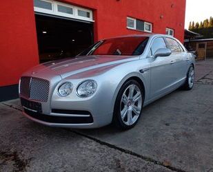 Bentley Bentley Flying Spur 4.0 V8 NAVI XENON SHZ GLASDACH Gebrauchtwagen