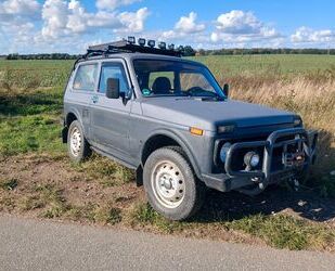 Lada Lada Niva 1.7i 4x4 Gebrauchtwagen