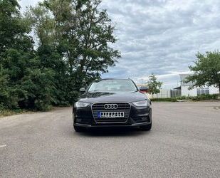 Audi Audi A4 2.0 TDI*NAVI*SHZ*8-fach bereift*AHK*PDC* Gebrauchtwagen