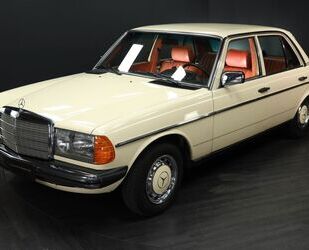 Mercedes-Benz Mercedes-Benz 200 Aut., Klima, ESSD, ZV, Color, el Gebrauchtwagen