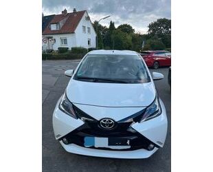 Toyota Toyota Aygo (X) 1,0-l-VVT-i play Team Deutschland. Gebrauchtwagen