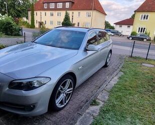 BMW BMW F11 525d Touring -Pano-AHK-8fach -TitanSilber Gebrauchtwagen