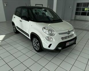 Fiat Fiat 500L 1.4 Trekking Rock N Road Edition *NAVI & Gebrauchtwagen