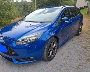 Ford Ford Focus 2,0 EB ST Leder-Sport-Paket Turnier ST Gebrauchtwagen