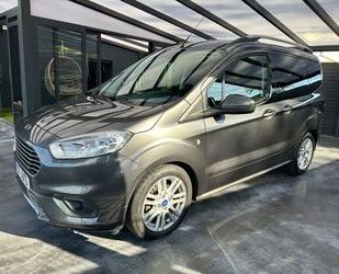 Ford Ford Tourneo Courier Titanium Navi Gebrauchtwagen