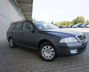 Skoda Skoda Octavia Combi 1.6FSI SHZ PDC Tempomat Gebrauchtwagen